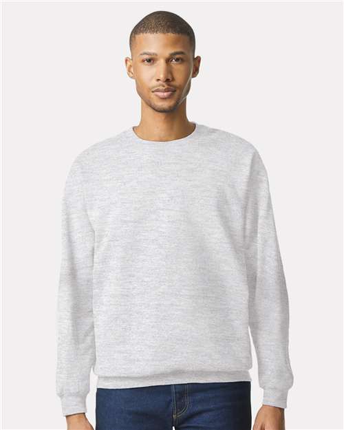 Gildan SF000 Unisex Softstyle® Midweight Crewneck Sweatshirt